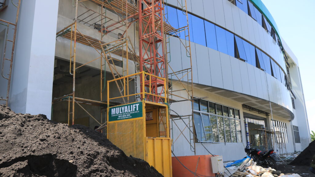 Lift Barang Skala Besar Jakarta Utara