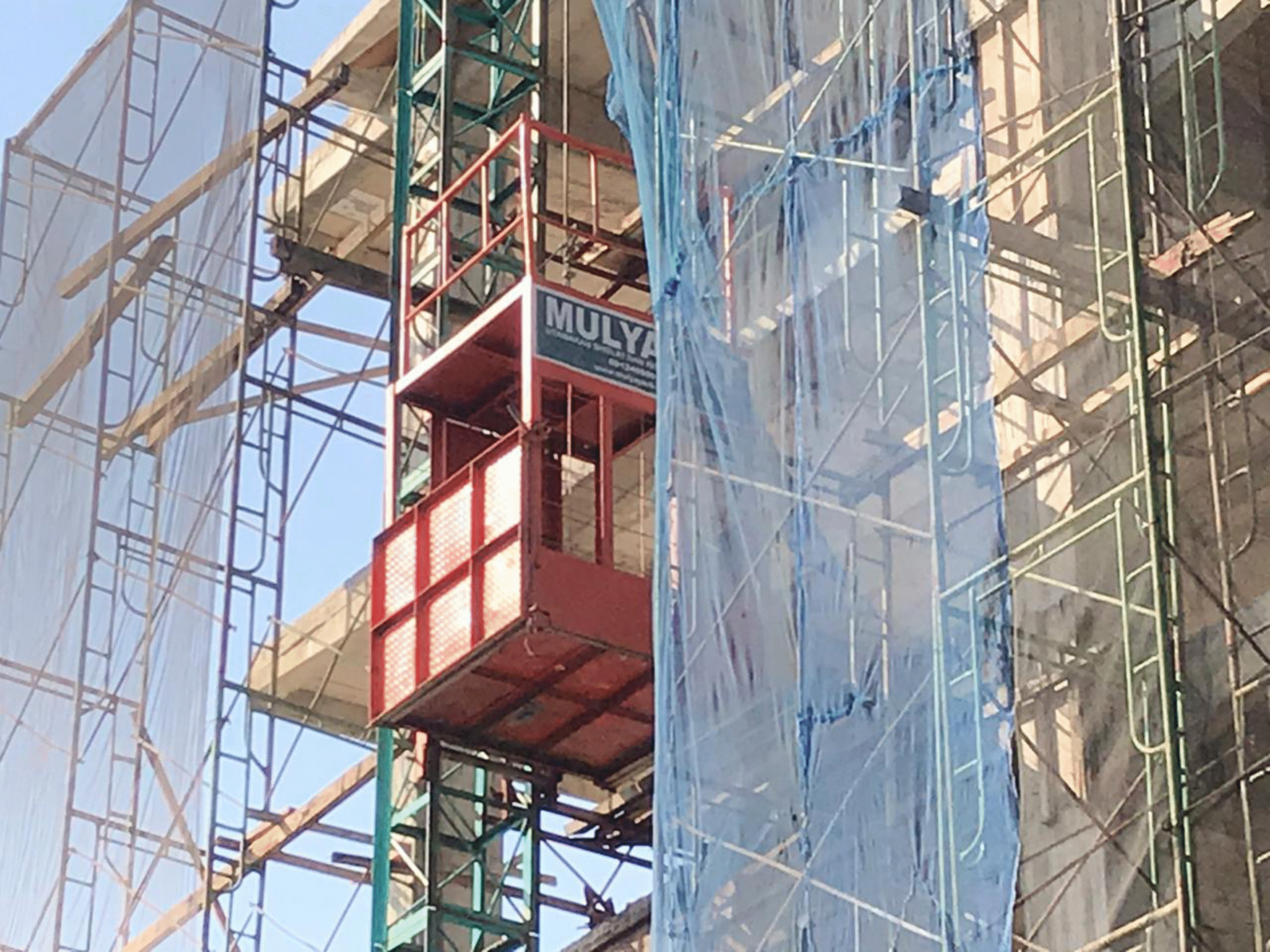 Sewa Lift Passenger Medan – Murah & Berkualitas 085134791958
