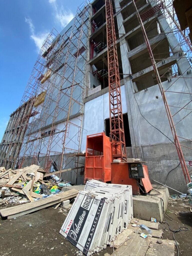 sewa lift barang paser