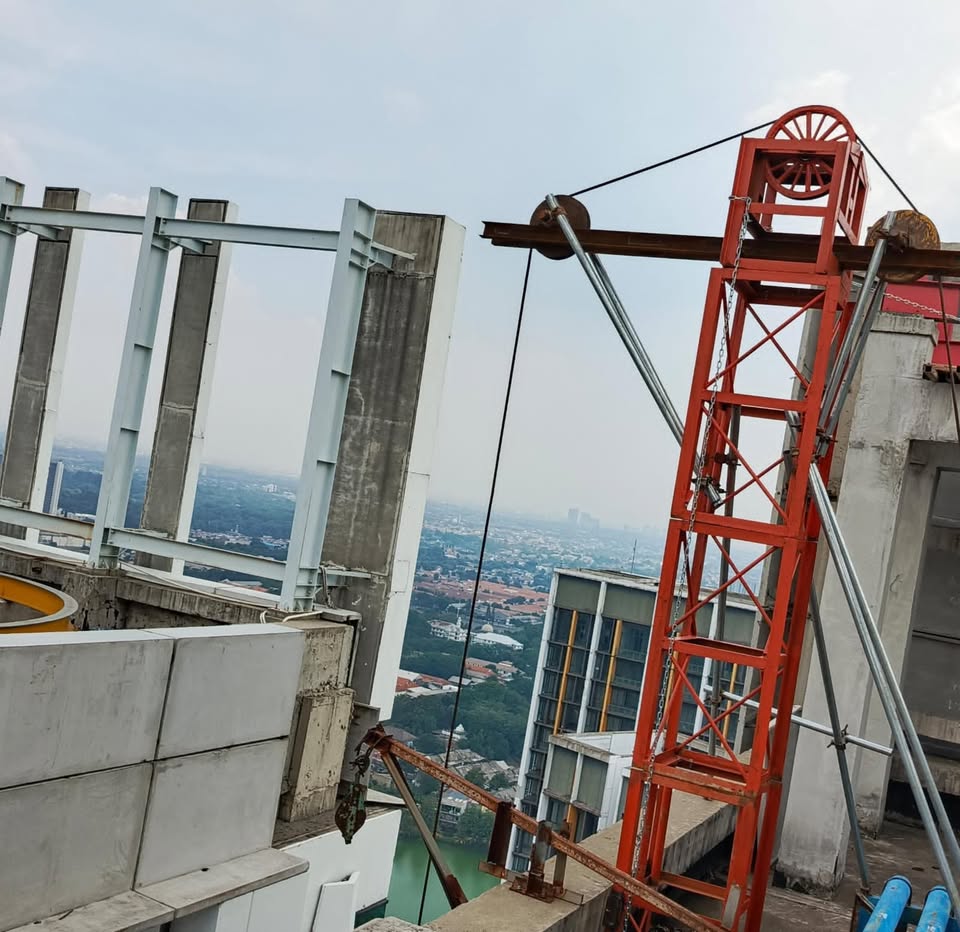 Sewa Hoist Crane Jakarta Barat